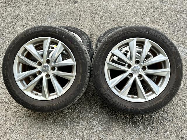 NISSAN FUGA HYBRID BASE GRADE