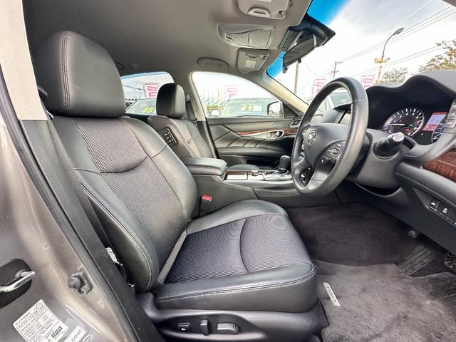 NISSAN FUGA HYBRID BASE GRADE