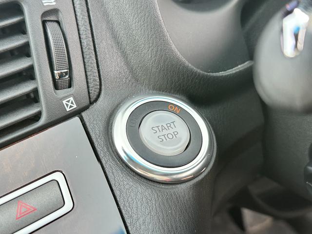 NISSAN FUGA HYBRID BASE GRADE