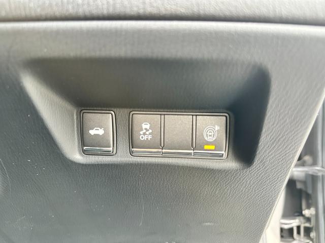NISSAN FUGA HYBRID BASE GRADE