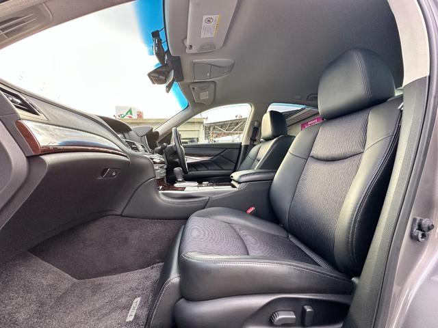 NISSAN FUGA HYBRID BASE GRADE