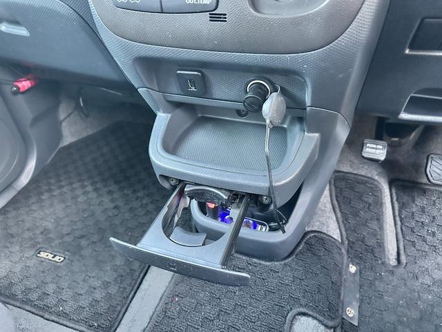 ソリオ Ｘ　車検２年　１ヶ月保証　修復歴なし　禁煙車　片側パワースライドドア　スマートキー　ベンチシート　ＡＴ　盗難防止システム　ＣＤ　アルミホイール　衝突安全ボディ　エアコン　パワーステアリング（25枚目）