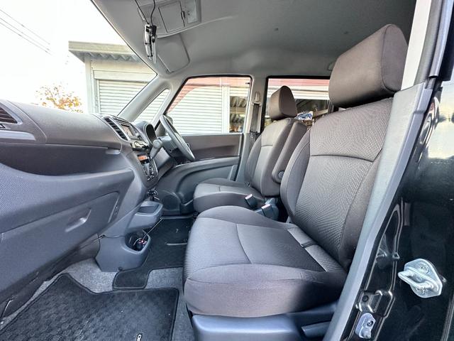 ソリオ Ｘ　車検２年　１ヶ月保証　修復歴なし　禁煙車　片側パワースライドドア　スマートキー　ベンチシート　ＡＴ　盗難防止システム　ＣＤ　アルミホイール　衝突安全ボディ　エアコン　パワーステアリング（33枚目）