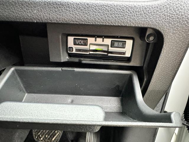 セレナ ハイウェイスター　車検２年　１ヶ月保証　修復歴なし　禁煙車　ナビ　ＴＶ　バックカメラ　ＥＴＣ　両側電動スライドドア　スマートキー　３列シート　ＣＶＴ　アルミ　盗難防止システム（32枚目）