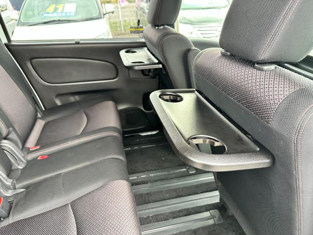 セレナ ハイウェイスター　車検２年　１ヶ月保証　修復歴なし　禁煙車　ナビ　ＴＶ　バックカメラ　ＥＴＣ　両側電動スライドドア　スマートキー　３列シート　ＣＶＴ　アルミ　盗難防止システム（39枚目）