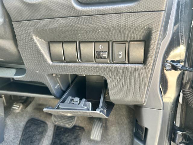 ソリオ X 車検2年 1ヶ月保証 修復歴なし 禁煙車 CDデッキ バックカメラ 片側電動スライドドア スマートキー CVT アルミ 盗難防止システム(29枚目)