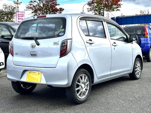 ミライース Ｘｆ　４ＷＤ　車検２年　１年保証　修復歴なし　禁煙車　キーレスキー　アイドリングストップ　ＣＶＴ　盗難防止システム　ＡＢＳ　ＣＤ　衝突安全ボディ　エアコン　パワステ（4枚目）