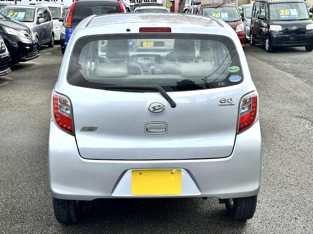 ミライース Ｘｆ　４ＷＤ　車検２年　１年保証　修復歴なし　禁煙車　キーレスキー　アイドリングストップ　ＣＶＴ　盗難防止システム　ＡＢＳ　ＣＤ　衝突安全ボディ　エアコン　パワステ（6枚目）