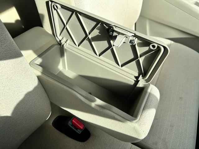 ムーヴ Ｘ　車検２年　１年保証　修復歴なし　キーレスキー　電動格納ミラー　ベンチシート　ＣＶＴ　盗難防止システム　ＡＢＳ　アルミホイール　衝突安全ボディ　エアコン（29枚目）