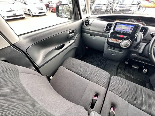 タント カスタムＲＳ　４ＷＤ　車検２年　ターボ　１ヶ月保証　修復歴なし　禁煙車　左側電動スライドドア　スマートエントリー　ベンチシート　ＡＴ　盗難防止システム　衝突安全ボディ　エアコン　パワーステアリング（18枚目）