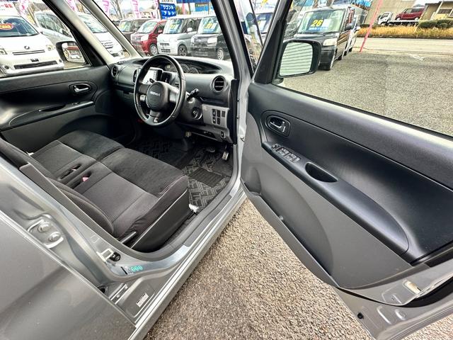 タント カスタムＲＳ　４ＷＤ　車検２年　ターボ　１ヶ月保証　修復歴なし　禁煙車　左側電動スライドドア　スマートエントリー　ベンチシート　ＡＴ　盗難防止システム　衝突安全ボディ　エアコン　パワーステアリング（34枚目）