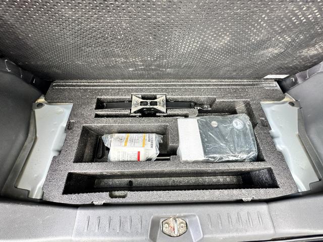 タント カスタムＲＳ　４ＷＤ　車検２年　ターボ　１ヶ月保証　修復歴なし　禁煙車　左側電動スライドドア　スマートエントリー　ベンチシート　ＡＴ　盗難防止システム　衝突安全ボディ　エアコン　パワーステアリング（43枚目）