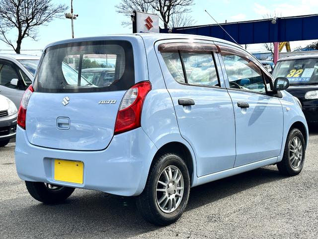 アルト F 車検2年 1ヶ月保証 修復歴なし スマートキー 電動格納ミラー ベンチシート 盗難防止システム ABS 衝突安全ボディ エアコン(4枚目)