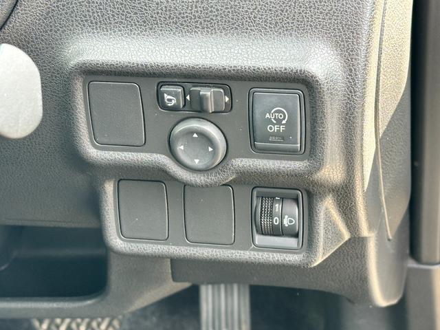 ノート 車検2年 1年保証 修復歴なし ナビ TV スマートキー アイドリングストップ 電動格納ミラー CVT 盗難防止システム 衝突安全ボディ ABS(31枚目)