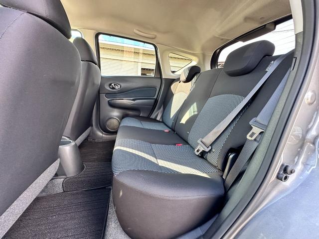 ノート 車検2年 1年保証 修復歴なし ナビ TV スマートキー アイドリングストップ 電動格納ミラー CVT 盗難防止システム 衝突安全ボディ ABS(35枚目)