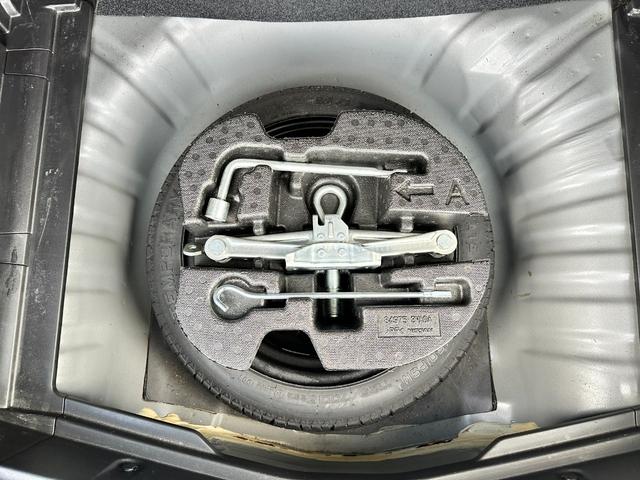 ノート 車検2年 1年保証 修復歴なし ナビ TV スマートキー アイドリングストップ 電動格納ミラー CVT 盗難防止システム 衝突安全ボディ ABS(38枚目)