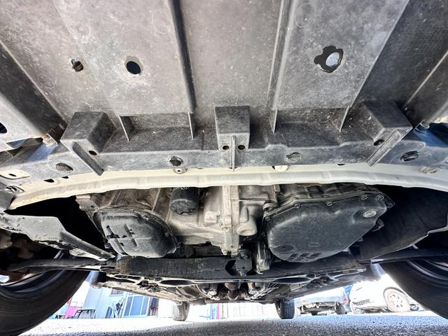 ノート 車検2年 1年保証 修復歴なし ナビ TV スマートキー アイドリングストップ 電動格納ミラー CVT 盗難防止システム 衝突安全ボディ ABS(41枚目)