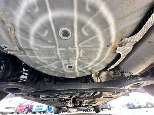 ノート 車検2年 1年保証 修復歴なし ナビ TV スマートキー アイドリングストップ 電動格納ミラー CVT 盗難防止システム 衝突安全ボディ ABS(42枚目)