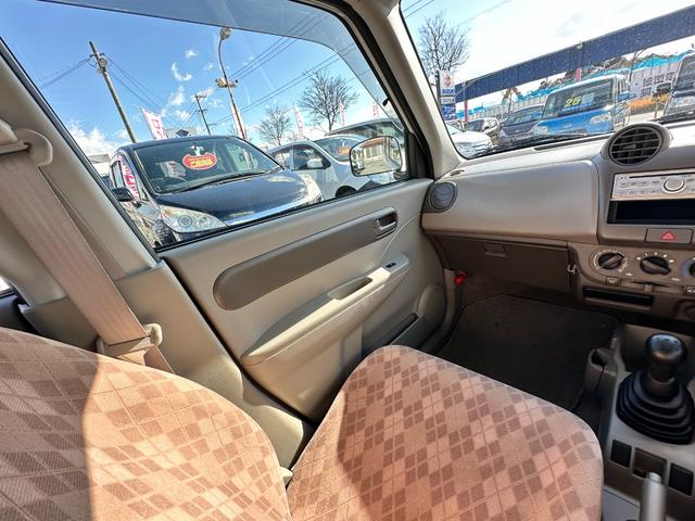 アルト ＥＩＩ　５速マニュアル　車検２年　１ヶ月保証　修復歴なし　禁煙車　キーレスキー　盗難防止システム　ＡＢＳ　衝突安全ボディ　エアコン（19枚目）