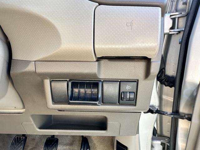 アルト ＥＩＩ　５速マニュアル　車検２年　１ヶ月保証　修復歴なし　禁煙車　キーレスキー　盗難防止システム　ＡＢＳ　衝突安全ボディ　エアコン（31枚目）