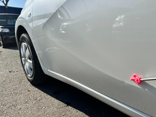 ノート Ｘ　車検２年　１年保証　修復歴なし　禁煙車　ナビ　ＴＶ　スマートキー　アイドリングストップ　電動格納ミラー　ＣＶＴ　盗難防止システム　衝突安全ボディ　ＡＢＳ（9枚目）