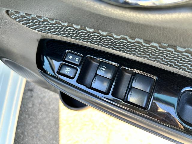 ノート X DIG-S 車検2年 1年保証 修復歴あり 禁煙車 ナビ TV スマートキー アイドリングストップ 電動格納ミラー CVT 盗難防止システム 衝突安全ボディ ABS(34枚目)