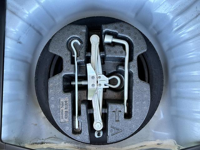 ノート X DIG-S 車検2年 1年保証 修復歴あり 禁煙車 ナビ TV スマートキー アイドリングストップ 電動格納ミラー CVT 盗難防止システム 衝突安全ボディ ABS(40枚目)