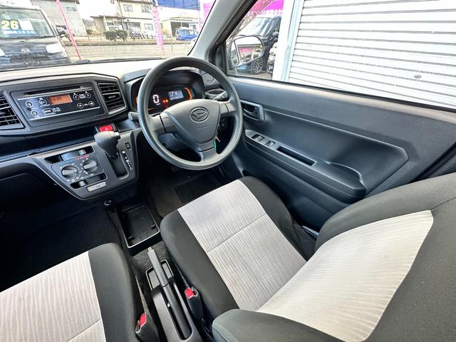 ミライース B SAIII 車検2年 1年保証 修復歴なし 禁煙車 キーレスキー アイドリングストップ CVT 盗難防止システム ABS CD 衝突安全ボディ エアコン パワステ(22枚目)