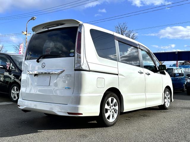 セレナ ハイウェイスター　車検２年　１ヶ月保証　修復歴なし　禁煙車　ナビ　ＴＶ　バックカメラ　ＥＴＣ　両側電動スライドドア　スマートキー　３列シート　ＣＶＴ　アルミ　盗難防止システム（4枚目）