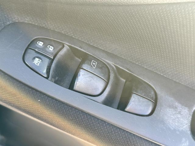 セレナ ハイウェイスター　車検２年　１ヶ月保証　修復歴なし　禁煙車　ナビ　ＴＶ　バックカメラ　ＥＴＣ　両側電動スライドドア　スマートキー　３列シート　ＣＶＴ　アルミ　盗難防止システム（35枚目）