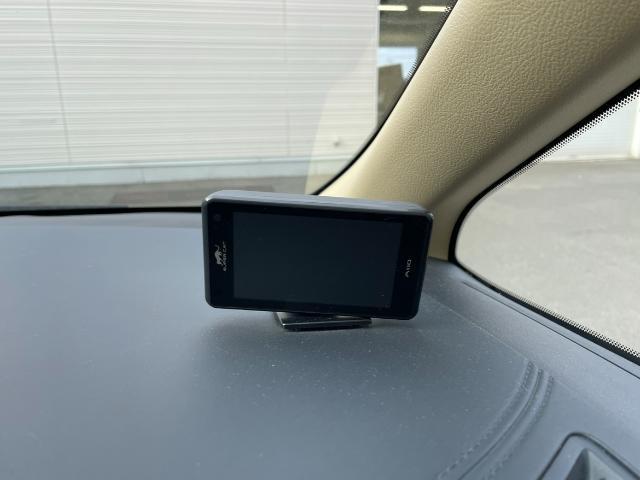 アルファードハイブリッド Ｘ　社外ナビ　Ｂｌｕｅｔｏｏｔｈ／ＣＤ／ＤＶＤ／フルセグＴＶ　バックカメラ　レーダークルーズコントロール　４ＷＤ　片側パワースライドドア　前方ドライブレコーダー　ＥＴＣ　ＡＶＨ　二列目オットマン　エンスタ（11枚目）