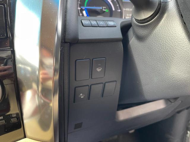 アルファードハイブリッド Ｘ　社外ナビ　Ｂｌｕｅｔｏｏｔｈ／ＣＤ／ＤＶＤ／フルセグＴＶ　バックカメラ　レーダークルーズコントロール　４ＷＤ　片側パワースライドドア　前方ドライブレコーダー　ＥＴＣ　ＡＶＨ　二列目オットマン　エンスタ（13枚目）