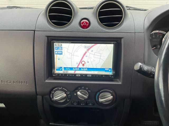パジェロミニ ナビエディションＶＲ　４ＷＤ　純正ＳＤナビ　ＣＤ／ＤＶＤ／ワンセグＴＶ　電動格納ミラー　ライトレベライザー　ドアバイザー　キーレス　リモコンキー　ハロゲンヘッドライト　Ｗエアバック　ルーフレール　背面タイヤ　ＡＢＳ（3枚目）