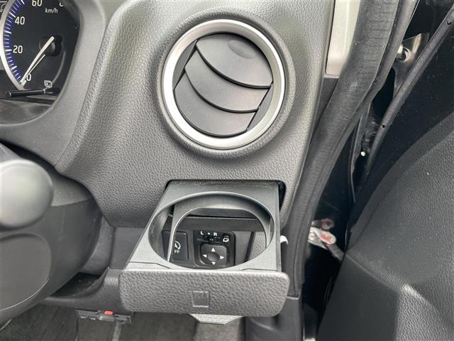 デイズ ハイウェイスター　Ｖセレクション＋セーフティ　社外メモリーナビ（フルセグＴＶ／ＣＤ／ＤＶＤ／Ｂｌｕｅｔｏｏｔｈ）アラウンドビューモニターフォグライト電動格納ミラーシートヒーターフォグライト１４インチアルミＥＴＣアイドリングストップ（10枚目）