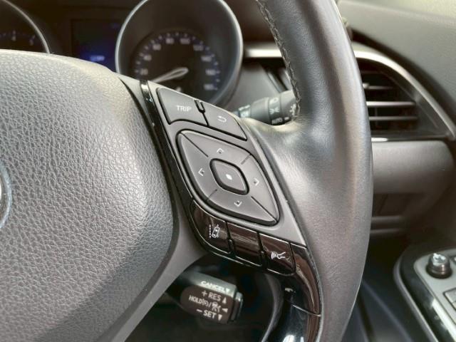 Ｃ－ＨＲ Ｇ－Ｔ　純正ＳＤナビ　フルセグＴＶ　ミラー一体型ドライブレコーダー　純正エンジンスターター　シートヒーター　レーダークルーズコントロール　ＥＴＣ　プリクラッシュセーフティ　コーナーセンサー（14枚目）