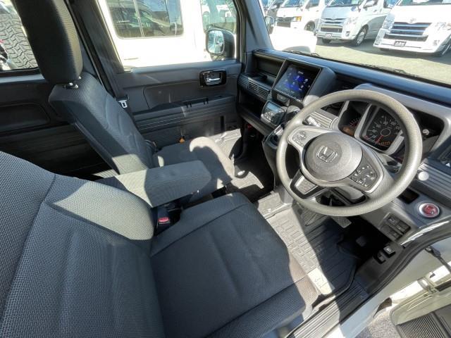 N-VAN+スタイル クール・ホンダセンシング 4WD 純正ナビ(BT/CD/DVD/フルセグ) 前方ドラレコ バックカメラ 後方コーナーセンサー フルフラットシート レーダークルーズコントロール スマートキー 両側スライドドア電動格納ミラー(19枚目)