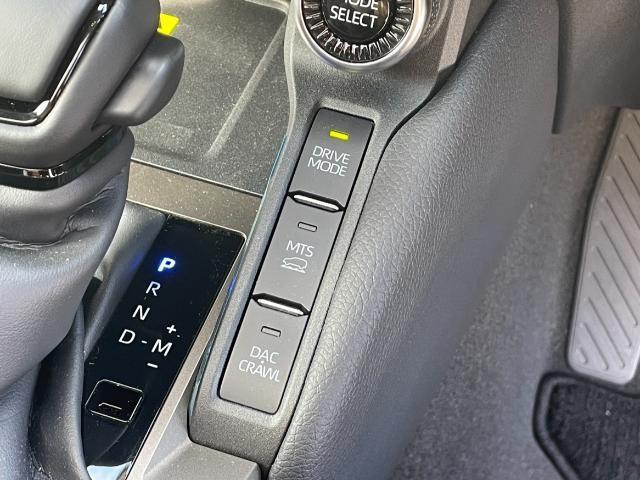 ランドクルーザー250 ZX 純正ディスプレイオーディオ サンルーフ デジタルインナーミラー レーダークルーズコントロール 全方位カメラ JBLサウンド 純正20インチアルミホイール フルセグTV 前後ドライブレコーダー(7枚目)