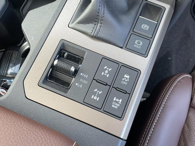 ランドクルーザー250 ZX 純正ディスプレイオーディオ サンルーフ デジタルインナーミラー レーダークルーズコントロール 全方位カメラ JBLサウンド 純正20インチアルミホイール フルセグTV 前後ドライブレコーダー(8枚目)