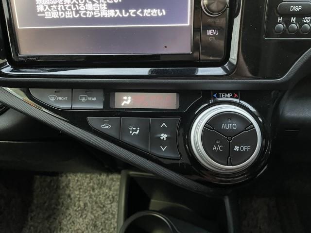 アクア Sスタイルブラック 純正SDナビ フルセグTV バックカメラ 衝突軽減ブレーキ レーンキープアシスト オートハイビーム 寒冷地仕様 電動格納ミラー 純正フロアマット(7枚目)