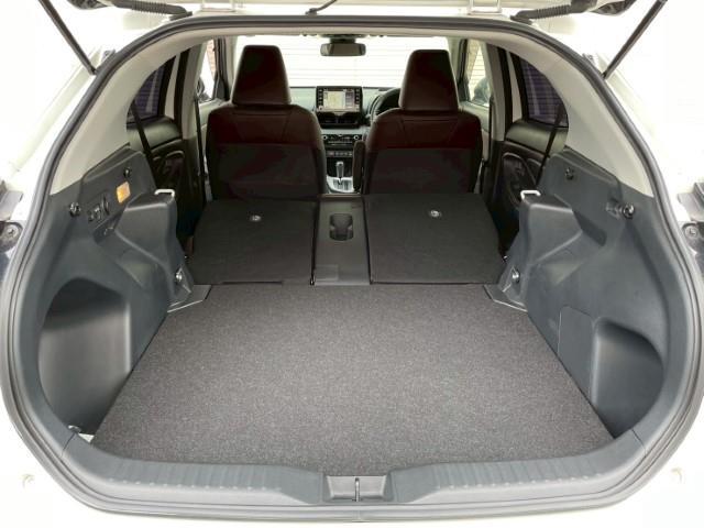 ヤリスクロス ハイブリッドZ 純正ディスプレイオーディオ フルセグTV/CD/DVD/Bluetooth 全方位カメラ レーダークルーズコントロール シートヒーター BSM HUD オートハイビーム LEDヘッドライト(26枚目)