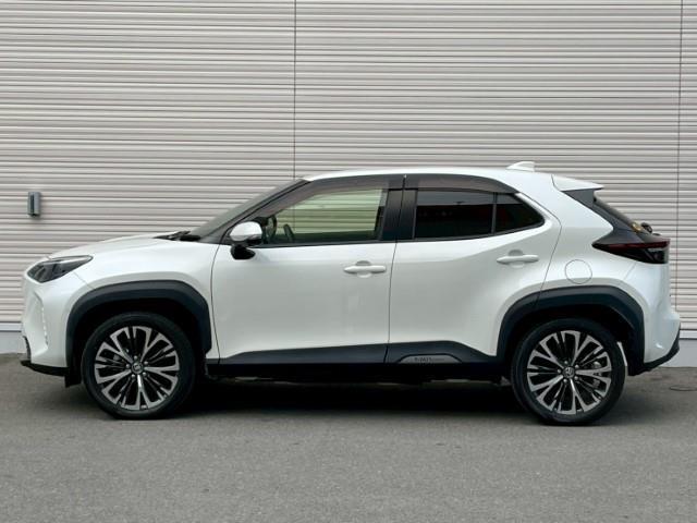 ヤリスクロス ハイブリッドZ 純正ディスプレイオーディオ フルセグTV/CD/DVD/Bluetooth 全方位カメラ レーダークルーズコントロール シートヒーター BSM HUD オートハイビーム LEDヘッドライト(32枚目)