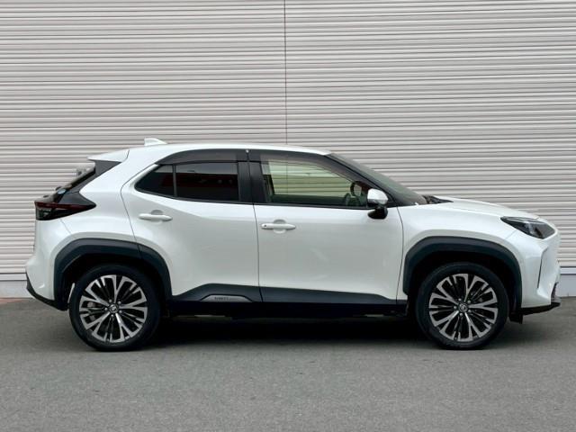 ヤリスクロス ハイブリッドZ 純正ディスプレイオーディオ フルセグTV/CD/DVD/Bluetooth 全方位カメラ レーダークルーズコントロール シートヒーター BSM HUD オートハイビーム LEDヘッドライト(36枚目)