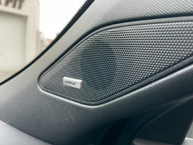 アウトランダーＰＨＥＶ Ｐ　純正９インチナビ　フルセグＴＶ　全方位カメラ　ＢＯＳＥサウンド　ミラー一体ドライブレコーダー　ステアリングヒーター　パドルシフト　レーダークルーズコントロール　ＢＳＭ　ＨＵＤ　ＡＶＨ（19枚目）