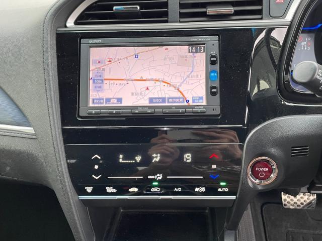 シャトル ハイブリッドX 純正SDナビ フルセグTV/CD/DVD/Bluetooth バックカメラ 4WD LEDヘッドライト パドルシフト クルーズコントロール ETC ハーフレザーシート 純正前方ドライブレコーダー(3枚目)