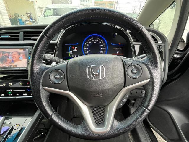 シャトル ハイブリッドX 純正SDナビ フルセグTV/CD/DVD/Bluetooth バックカメラ 4WD LEDヘッドライト パドルシフト クルーズコントロール ETC ハーフレザーシート 純正前方ドライブレコーダー(13枚目)