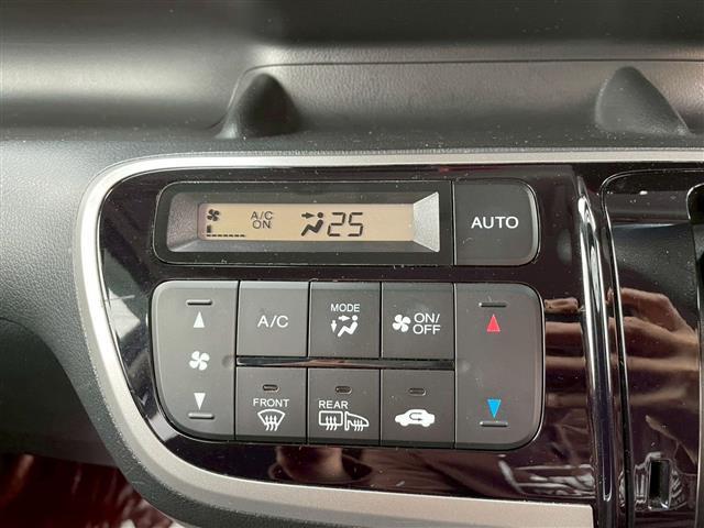 N-BOXカスタム G・Lパッケージ ビークルスタビリティアシスト スペアキー プッシュスタート オートライト HIDヘッドライト 純正アルミホイール 社外オーディオ ETC 左側パワースライドドア アイドリングストップ(3枚目)