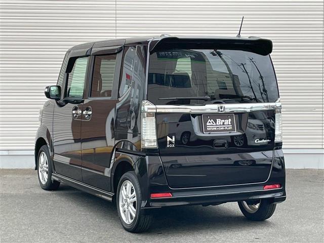 N-BOXカスタム G・Lパッケージ ビークルスタビリティアシスト スペアキー プッシュスタート オートライト HIDヘッドライト 純正アルミホイール 社外オーディオ ETC 左側パワースライドドア アイドリングストップ(32枚目)