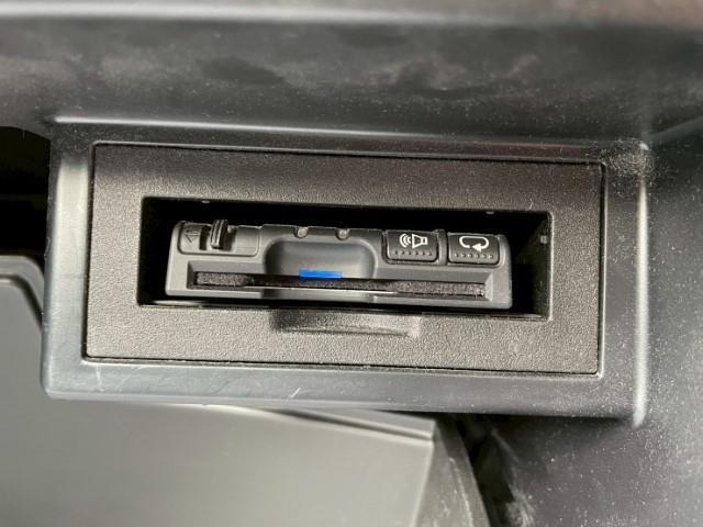 ランドクルーザープラド TX Lパッケージ アルパイン9インチSDナビ サンルーフ レーダークルーズコントロール シートヒーター ベンチレーション ステアリングリモコン ドライブレコーダー フルセグTV バックカメラ 衝突軽減ブレーキ(9枚目)