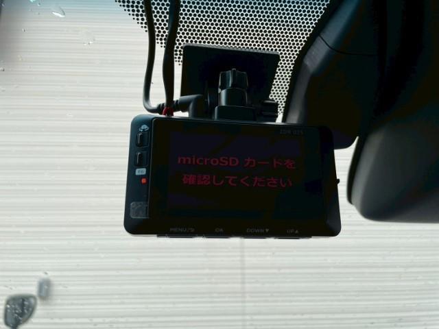 ランドクルーザープラド TX Lパッケージ アルパイン9インチSDナビ サンルーフ レーダークルーズコントロール シートヒーター ベンチレーション ステアリングリモコン ドライブレコーダー フルセグTV バックカメラ 衝突軽減ブレーキ(10枚目)