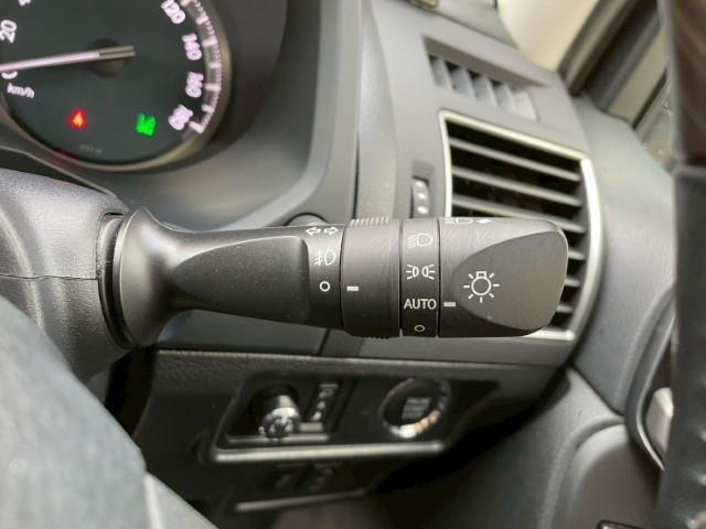 ランドクルーザープラド TX Lパッケージ アルパイン9インチSDナビ サンルーフ レーダークルーズコントロール シートヒーター ベンチレーション ステアリングリモコン ドライブレコーダー フルセグTV バックカメラ 衝突軽減ブレーキ(17枚目)